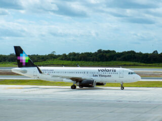Volaris Overbookings Cause Long Wait Lines At Cancun Airport 