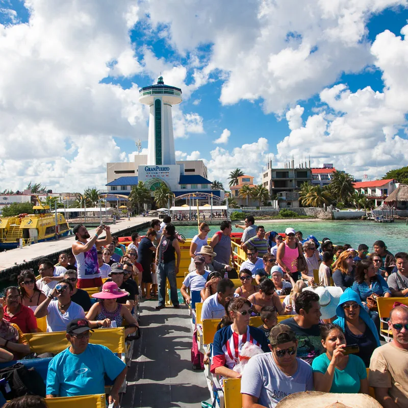 ferry to isla mujeres