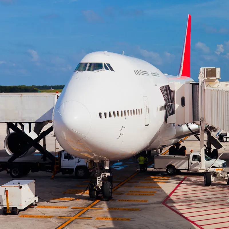 long haul plane in cancun