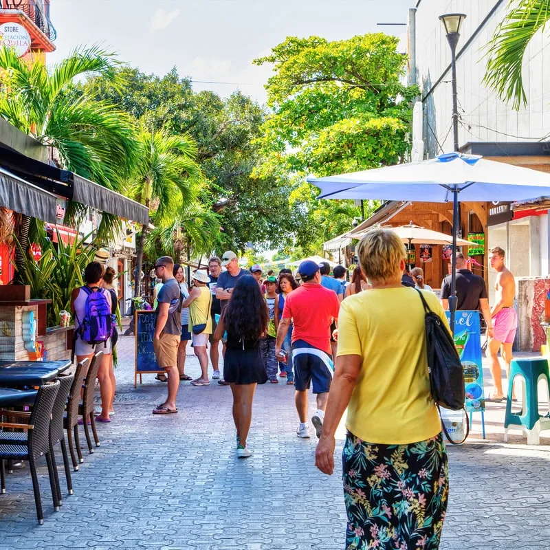 streets of playa del carmen