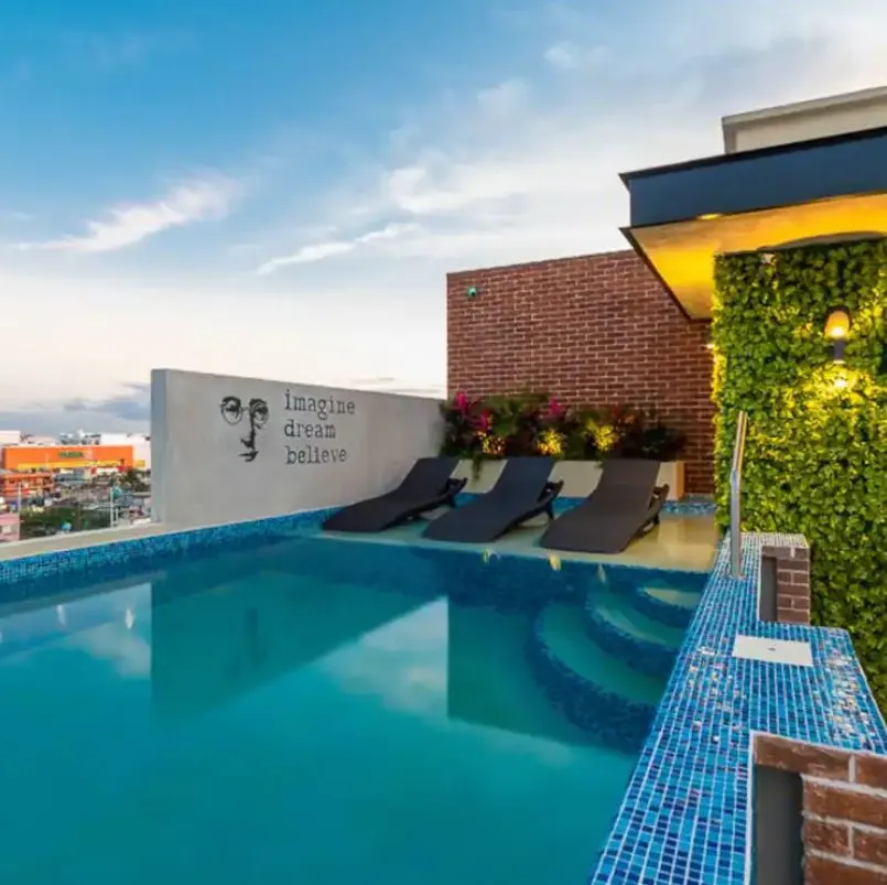 rooftop pool in a typical vacation rental property in Playa del Carmen, Mexico.