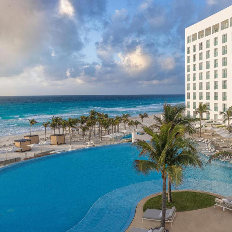 Le Blanc Resort Cancun