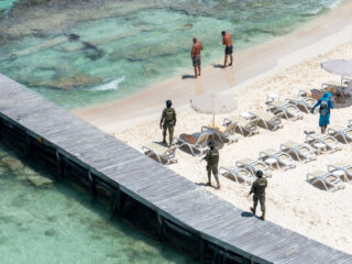 More Than 300 Soldiers Arrive In Cancun To Guarantee Visitor Safety This Summer