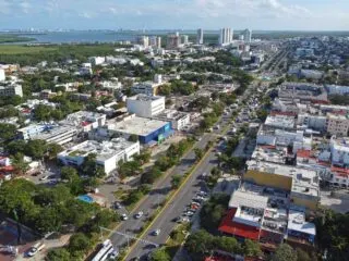 one killed and two injured in downtown cancun shooting