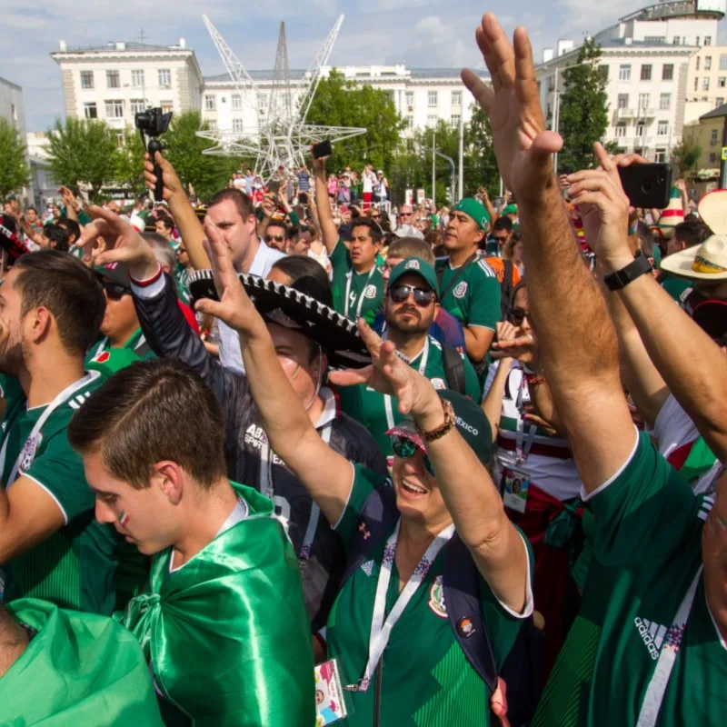 mexico crowd cheering