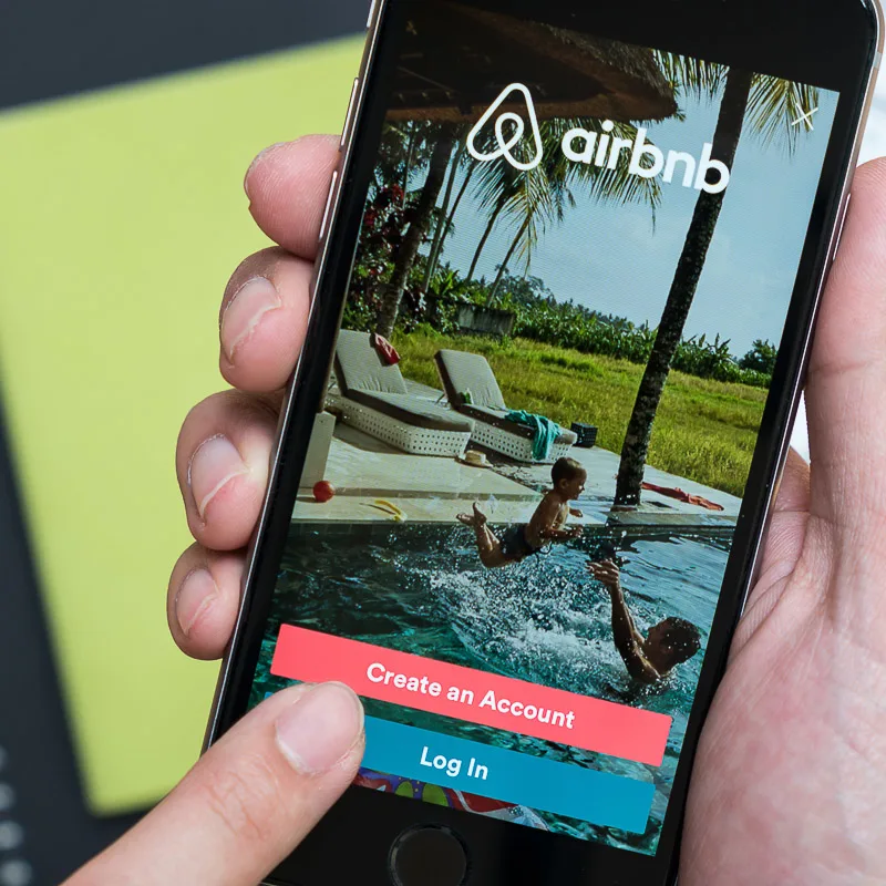 airbnb app page