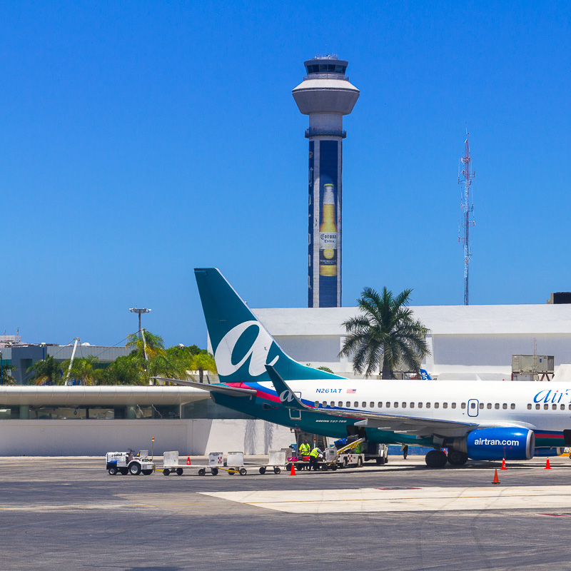 cancun airport