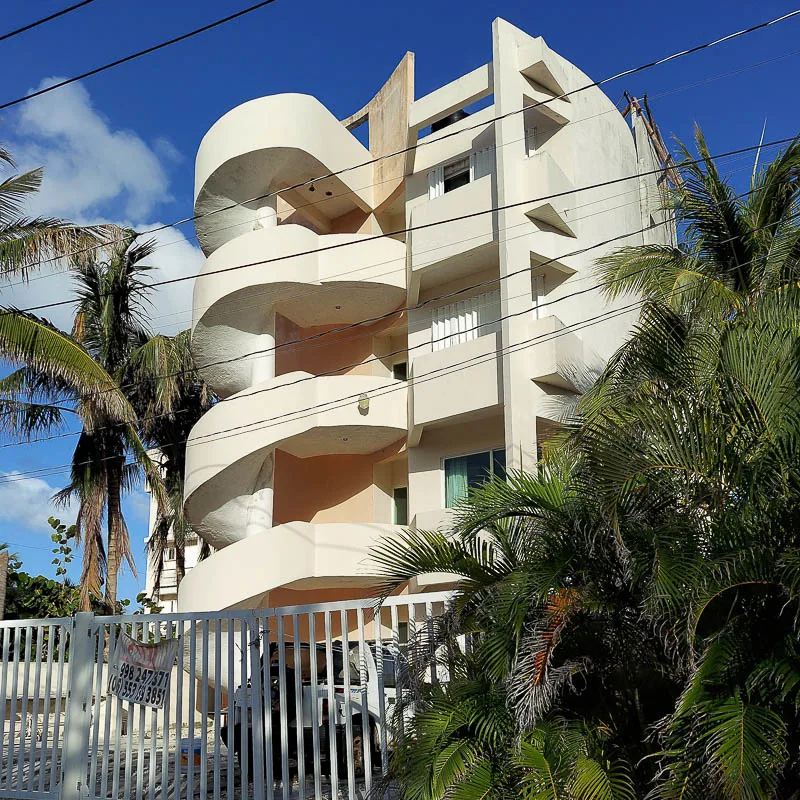 apartment complex in cancun