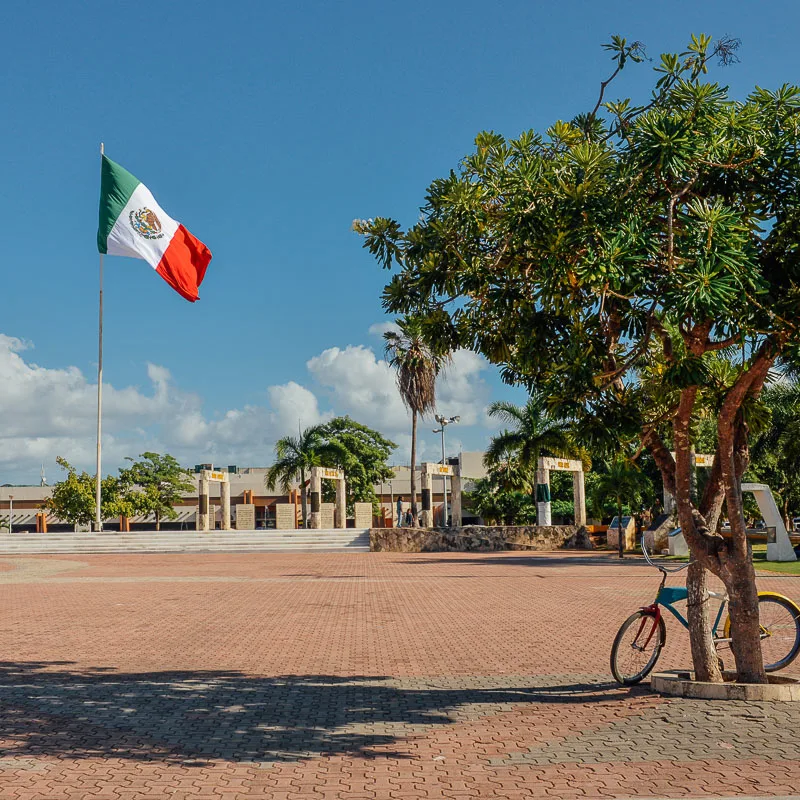 city sqwuare in playa del carmen