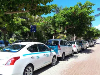 60 Cancun Taxi Drivers Fined For Overcharging Passengers