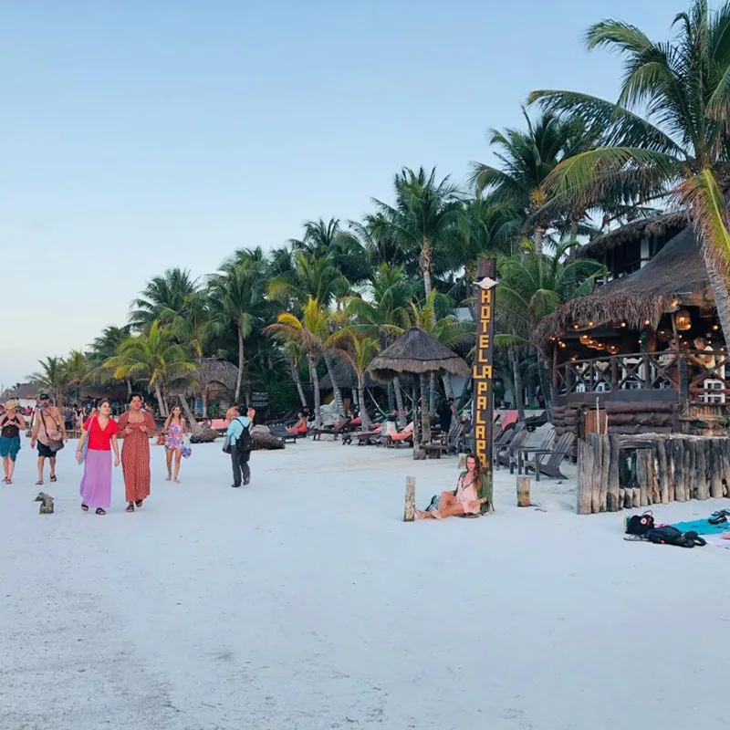 Beachfront Hotel La Palapa Holbox