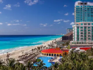 cancun emergency numbers and hospitals travelers need to know