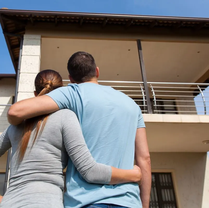 Couple Buying A House 