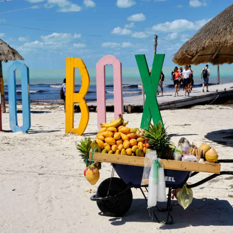 Holbox sign