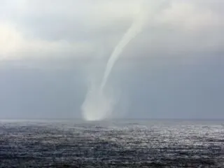 Mini Tornado Injures 3 In Playa Del Carmen