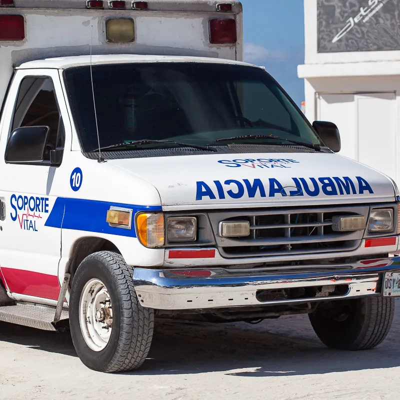 ambulance in cancun