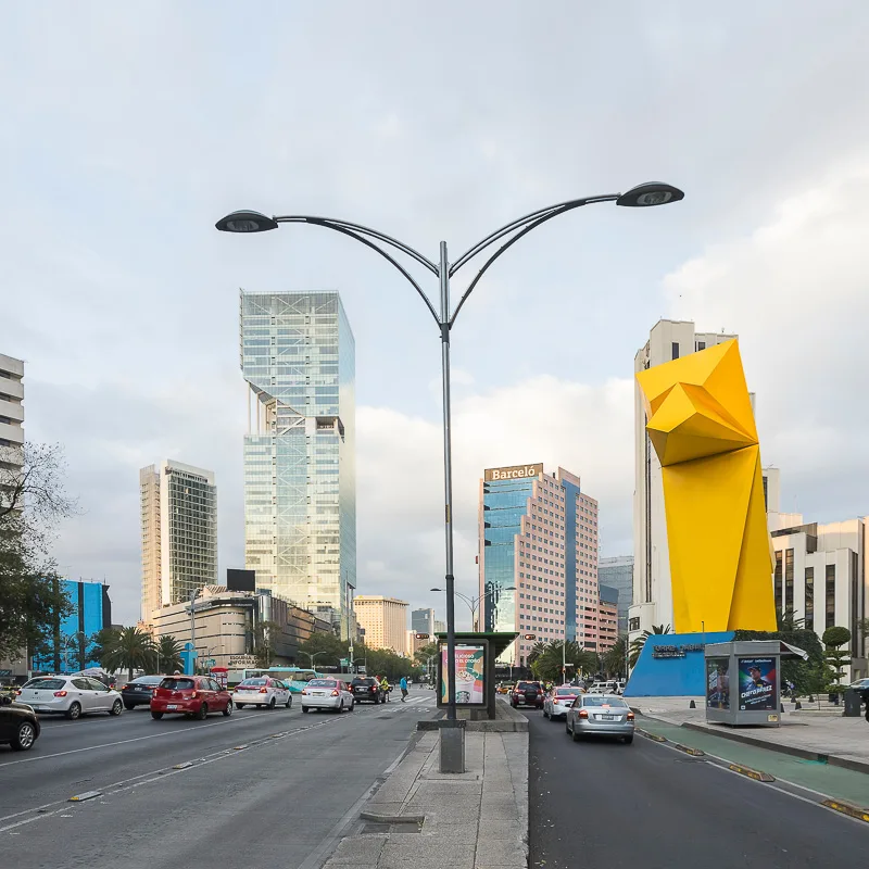 cancun busy road