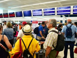 Airlines Asking Cancun Tourists To Leave Hotel 5 Hours Prior To Flight