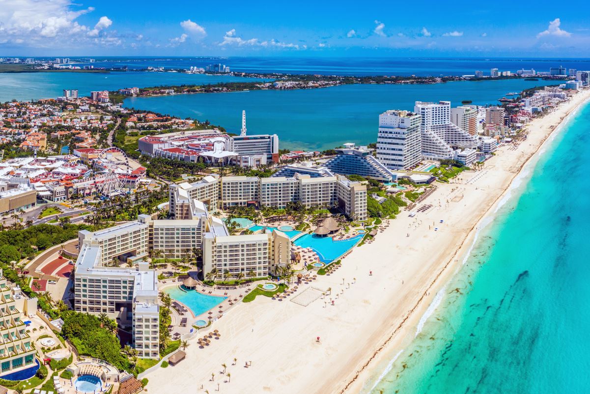 2 Cancun Hotels Win In World's Best Travel Awards - Cancun Sun