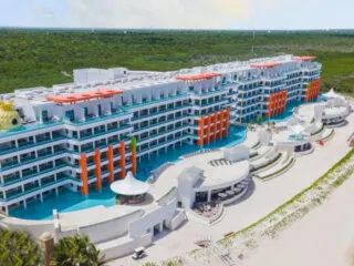 Nickelodeon Hotels & Resorts Riviera Maya Wins Several Prestigious Travel Awards