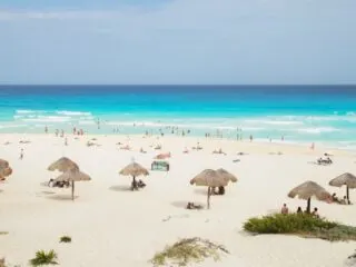 American Tourist Rescued From Drowning In Cancun