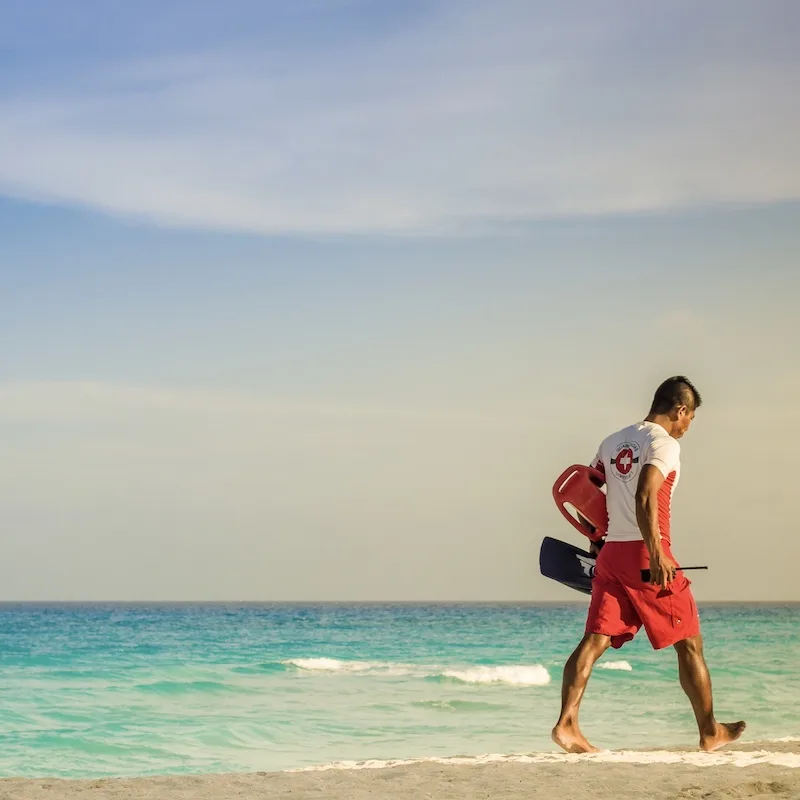 Cancun Adding Lifeguards On Beaches To Protect Tourists Ahead Of Record High Season