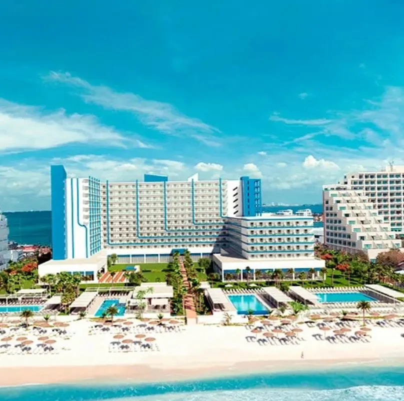 Riu Hotel Exterior