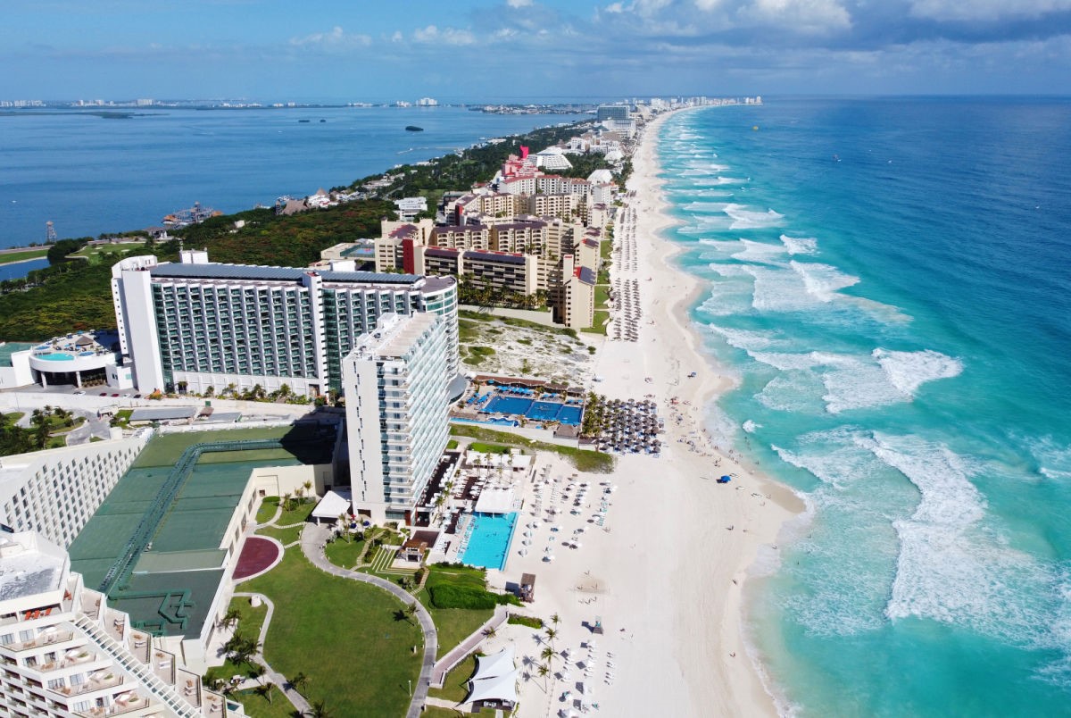 5 Cancun Resorts With An Elevated AllInclusive Dining Experience