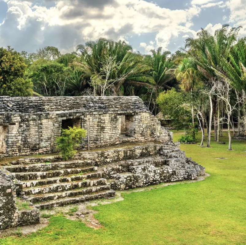 maya ruins at kohunlich