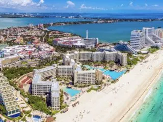Top 5 Cancun All Inclusives According to Travelers' Choice Awards feat