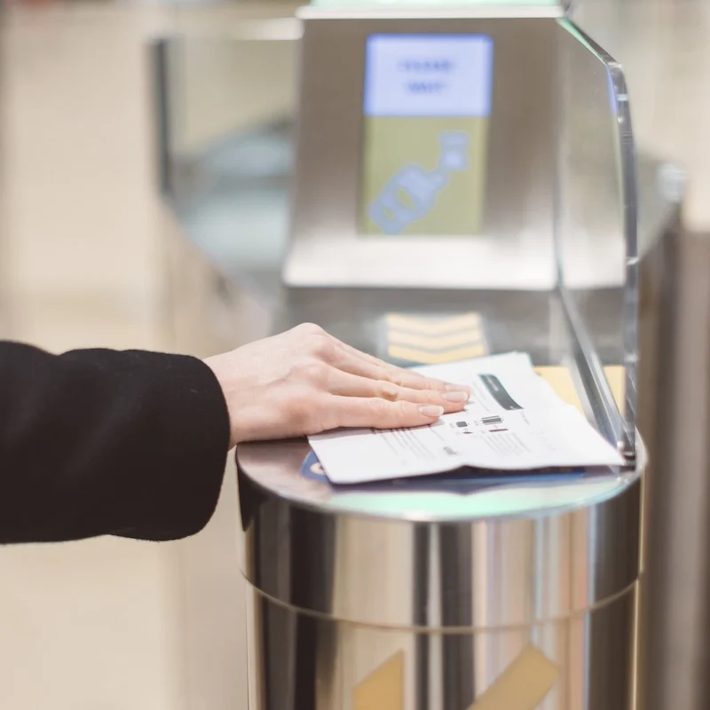 scan boarding pass airport