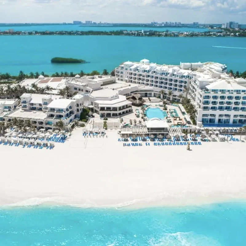 wyndham alltra cancun beach