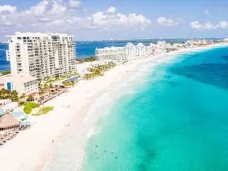 Cancun Investing Heavily To Keep Beaches Spotless In 2023