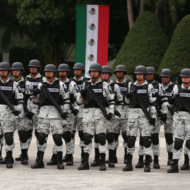 Armed guards pertaining to Mexico's National Guard
