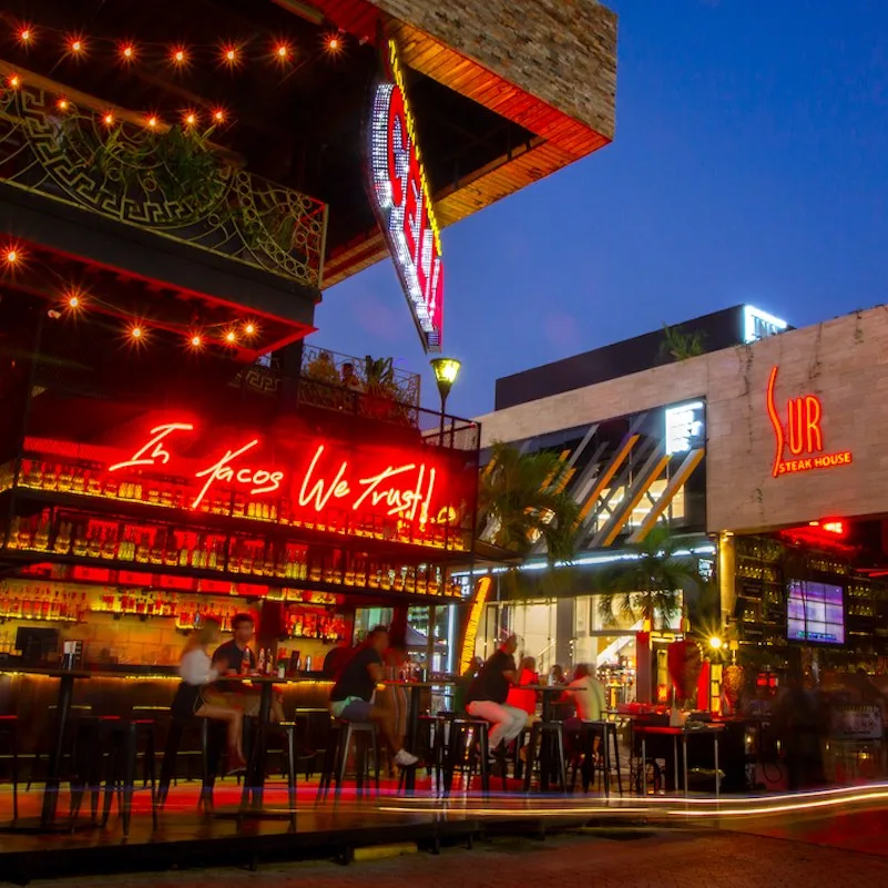 Playa del Carmen bar street. Bars and restaurants on the 5th avenue