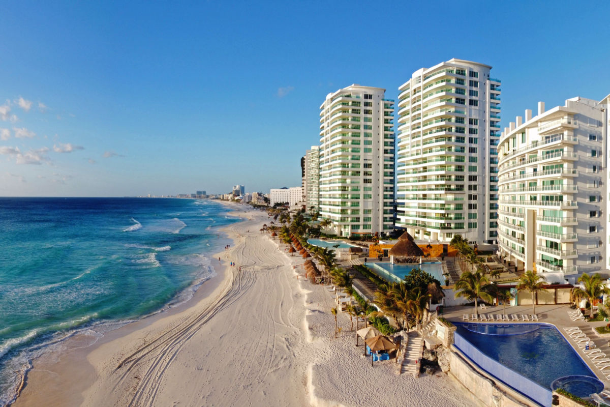 biggest resorts in cancun        <h3 class=