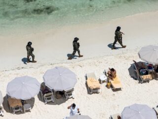 Despite Texas' Mexico Travel Warning, Cancun Is A Safe Destination For Americans feat