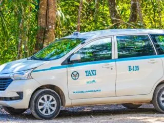 Playa Del Carmen Bans 41 Taxi Drivers From The Area For Illegal Activity