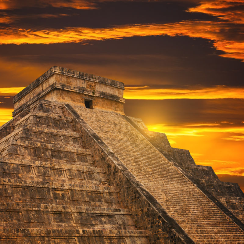 Chichen Itzá at sunset