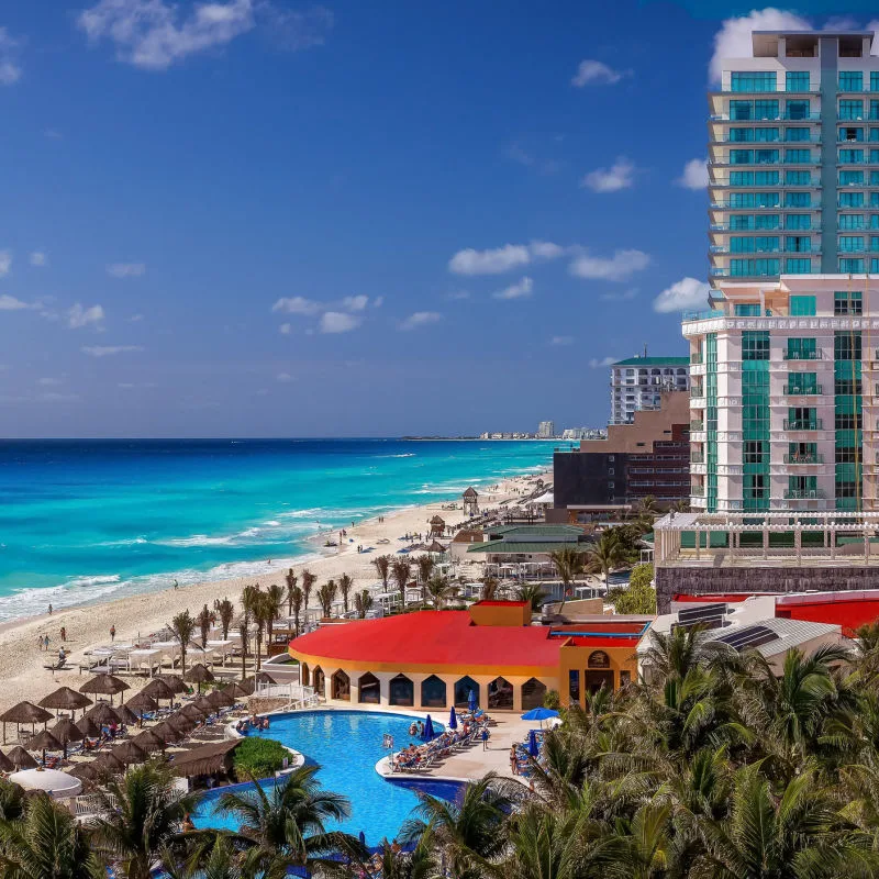 Beach and resorts in Cancun resort zone