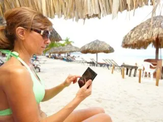 This Cancun App Is The Ultimate Go-To For Travelers In Need Of Assistance