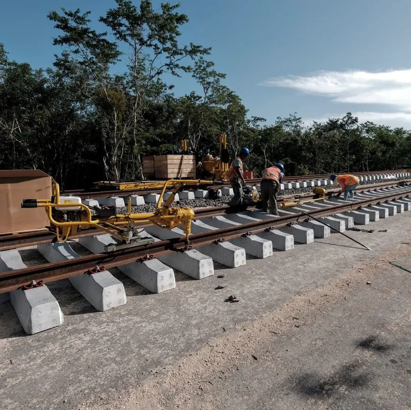 train maya construction