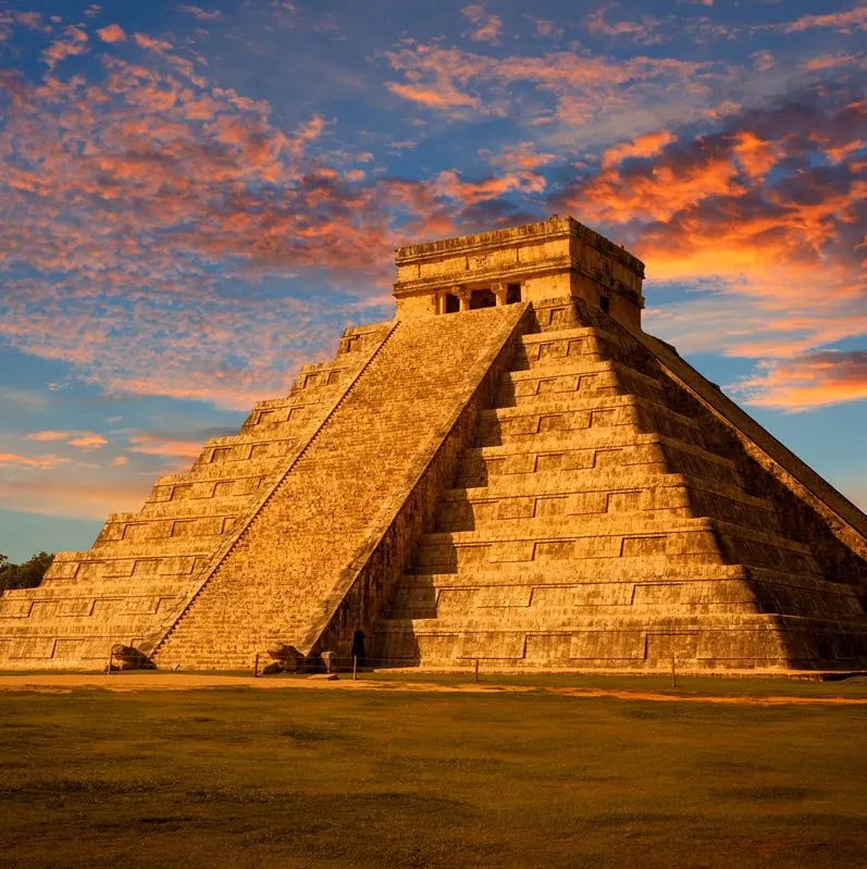 Chichen Itzá at sunset