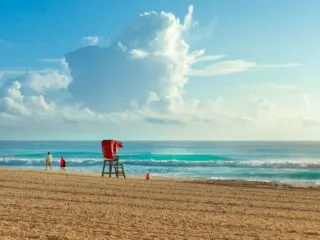 Cancun Adding More Lifeguards To Protect Tourists During Summer Season