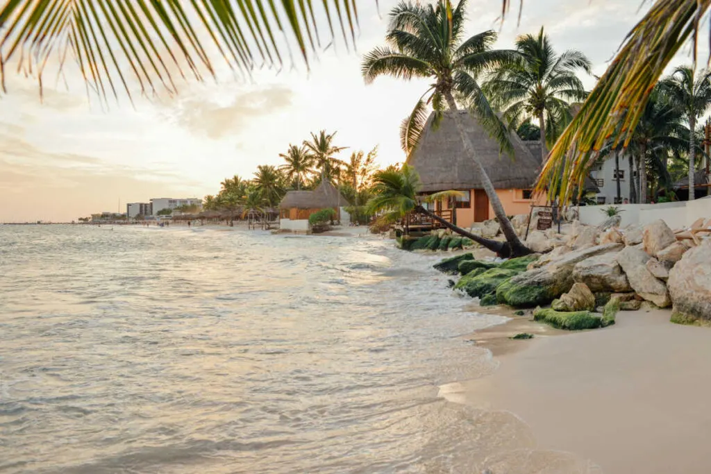 Cancun-Mexican-Caribbean-Hotels-See-Surge-In-Bookings-As-Airbnb-Prices-Skyrocket