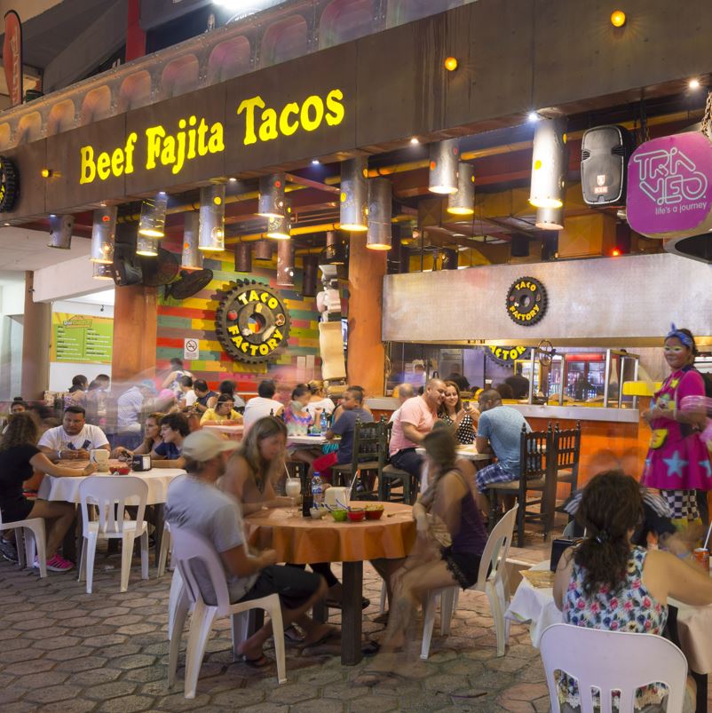 a popular taqueria in cancun