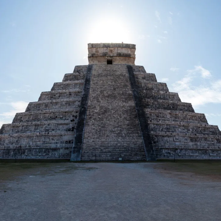 chichen itza in the early morning 