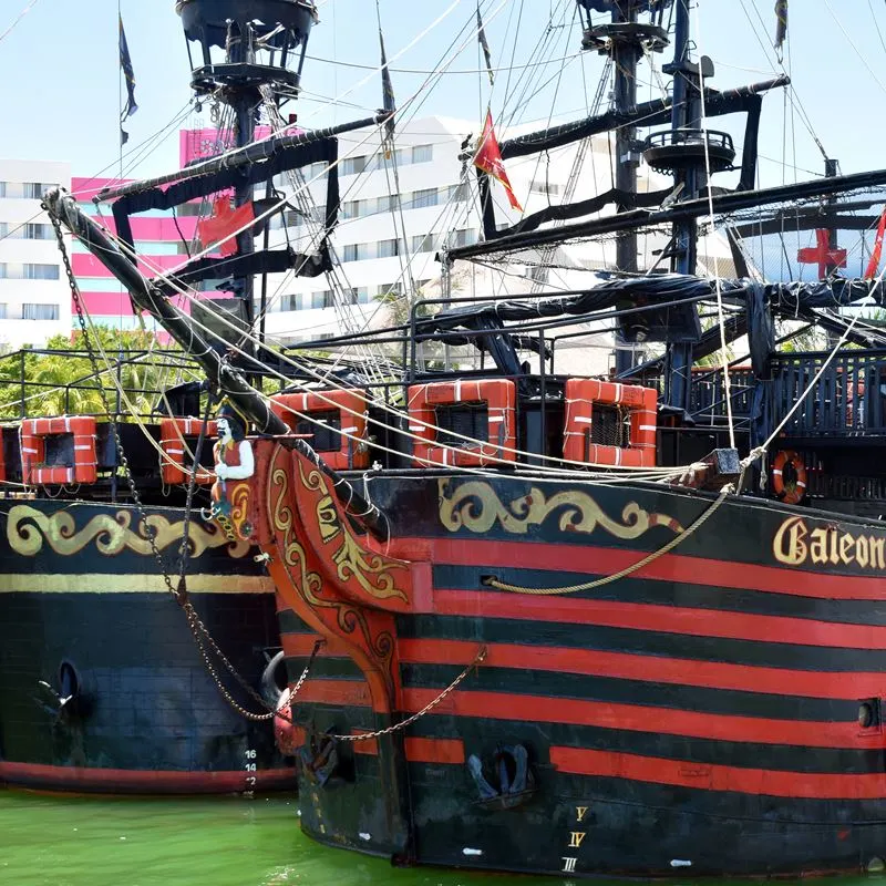 Captain Hook Pirate Ship Dinner: Authentic Spanish Galleon