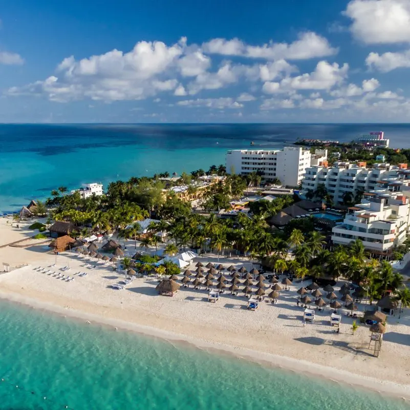 Beach resorts in isla mujeres from the air