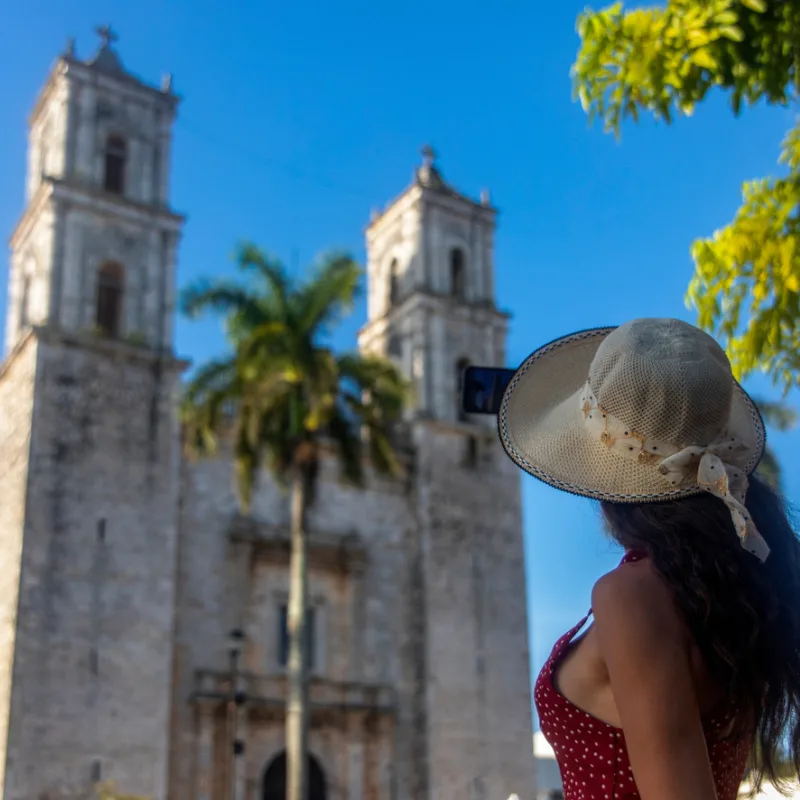 tourist viewing church in Valladolid